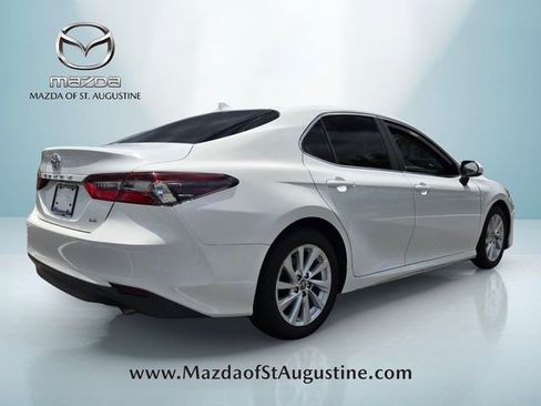Used 2021 Toyota Camry LE FWD image 13