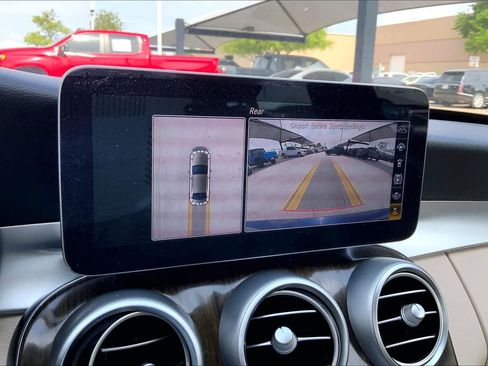 Used 2021 Mercedes-Benz C 300 Sedan image 24