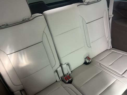 Used 2021 GMC Yukon Denali RWD image 11
