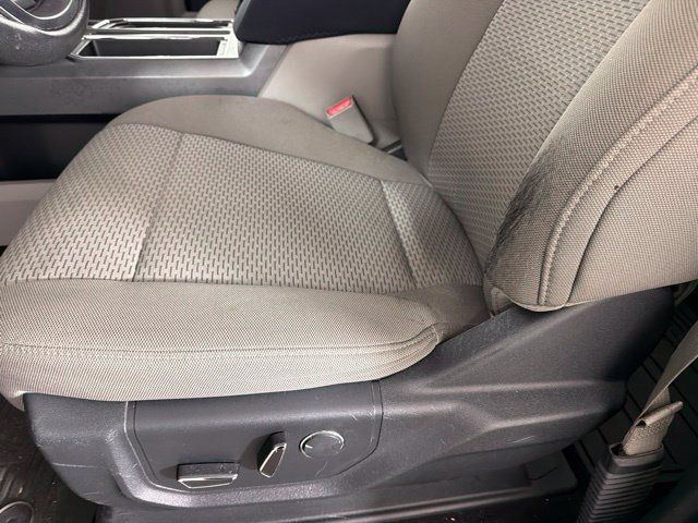 Used 2017 Ford F150 XLT w/ Equipment Group 302A Luxury AWD/4WD image 25