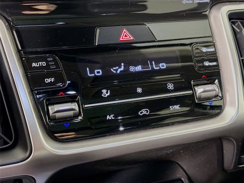 Used 2022 Kia Sorento X-Line EX image 17