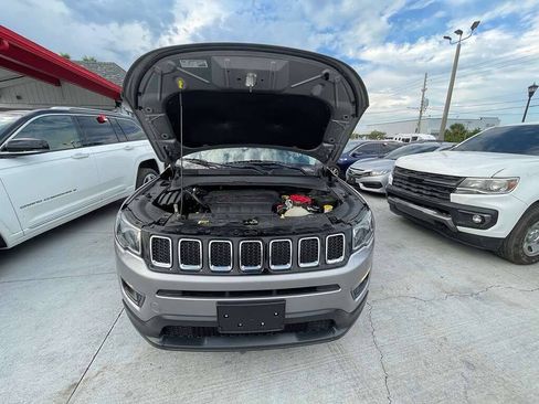 Used 2020 Jeep Compass Latitude AWD/4WD image 17