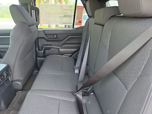 New 2026 Toyota 4Runner SR5 AWD/4WD image 27