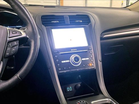 Used 2020 Ford Fusion Energi Titanium image 7