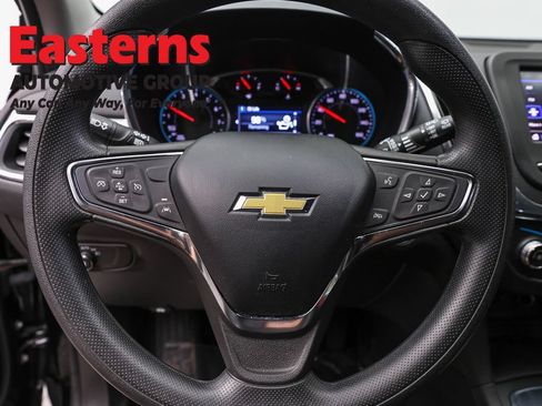 Used 2024 Chevrolet Equinox LT FWD image 10