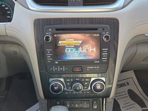 Used 2015 Chevrolet Traverse LT AWD/4WD image 27