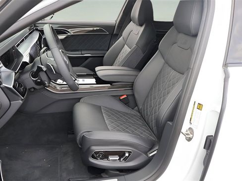 Used 2025 Audi S8 w/ Executive Package image 13