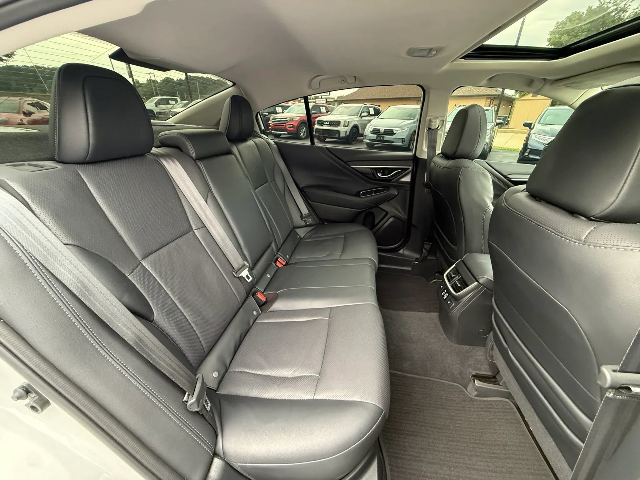 Used 2025 Subaru Legacy Limited AWD/4WD image 28