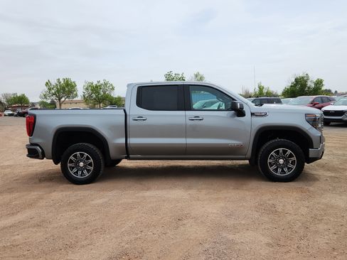 Used 2025 GMC Sierra 1500 AT4 AWD/4WD image 6