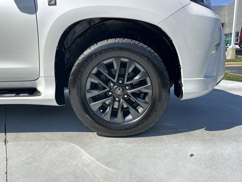 Used 2021 Lexus GX 460 Premium AWD/4WD image 13