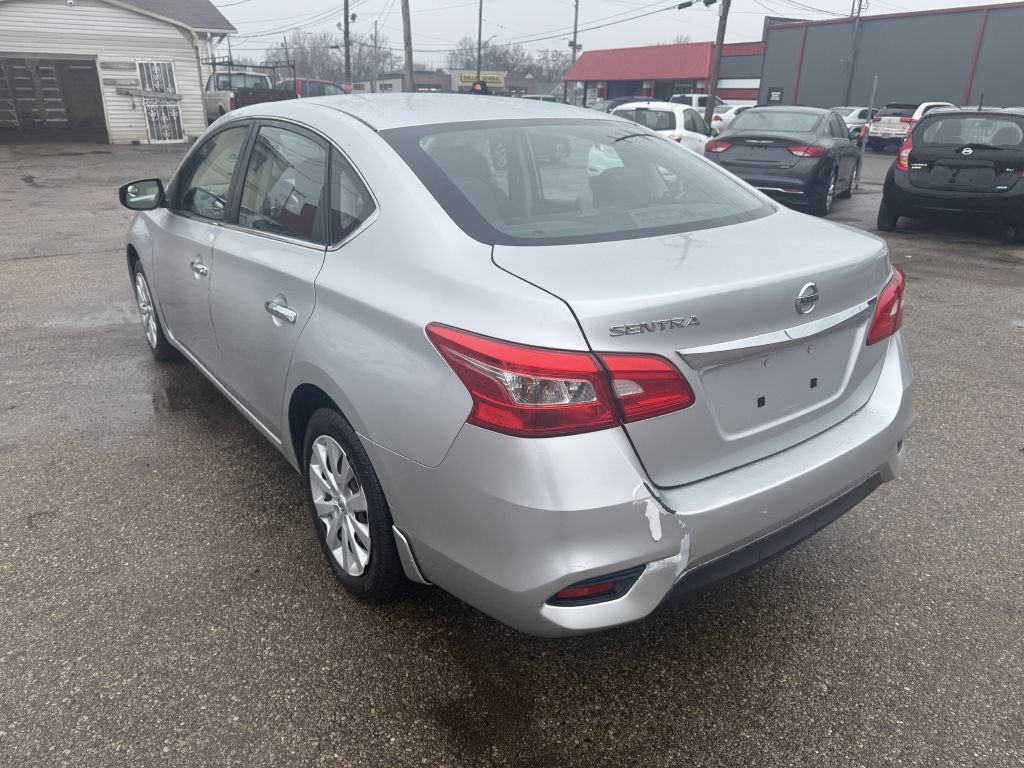 Used 2016 Nissan Sentra S FWD image 3