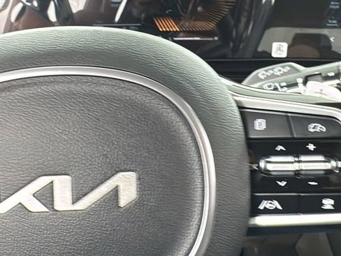 New 2026 Kia Carnival LXS image 23