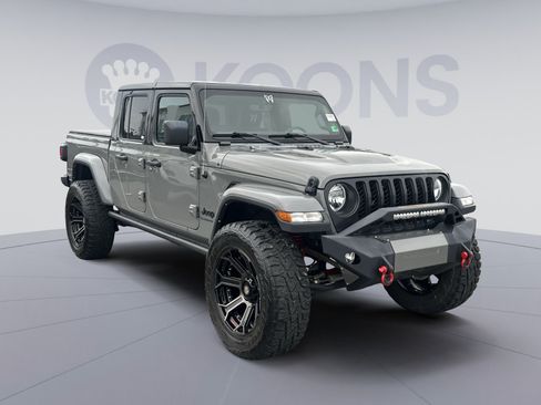 Used 2021 Jeep Gladiator Overland w/ Popular Equipment Package AWD/4WD image 18
