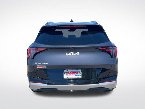 New 2026 Kia Sportage SX FWD image 4