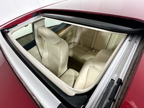Used 2013 Lexus ES 300h w/ Luxury Pkg FWD image 21