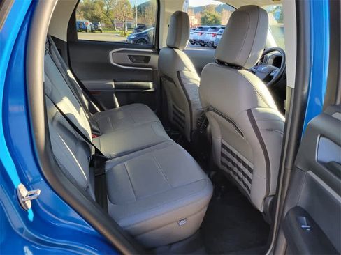Used 2025 Ford Bronco Sport Badlands image 14