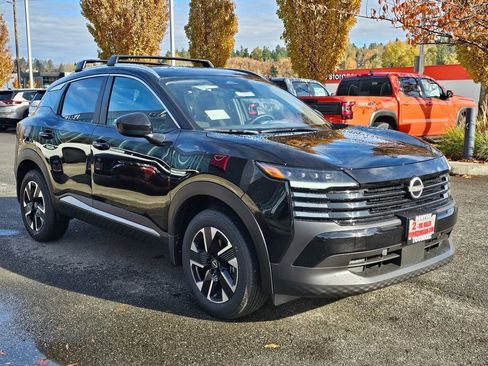 New 2026 Nissan Kicks SV w/ SV Premium Package image 2