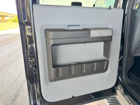Used 2012 Ford F250 XLT w/ XLT Premium Pkg AWD/4WD image 19