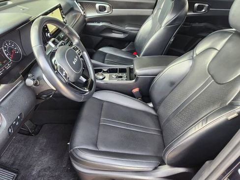 Used 2023 Kia Sorento EX FWD image 12
