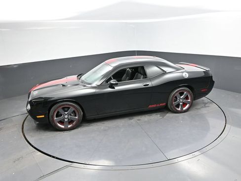 Used 2013 Dodge Challenger SXT RWD image 36