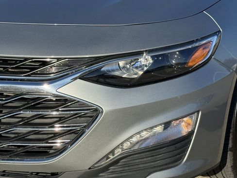 Used 2024 Chevrolet Malibu LT image 11