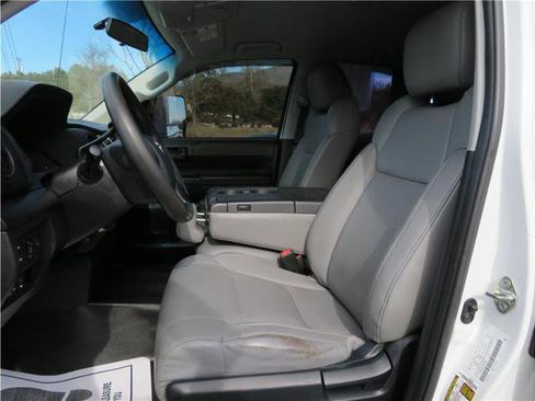 Used 2017 Toyota Tundra SR w/ Tundra Package #1 image 4