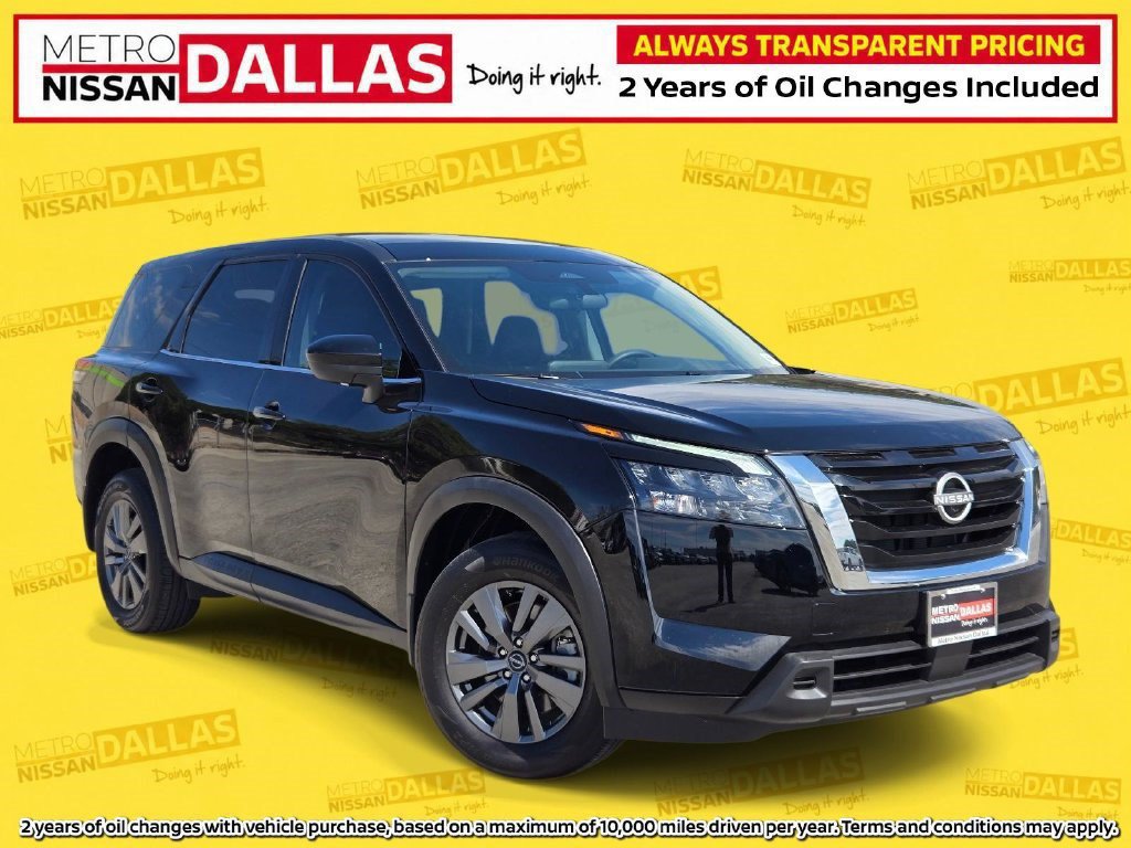 Certified 2025 Nissan Pathfinder S AWD/4WD image 1