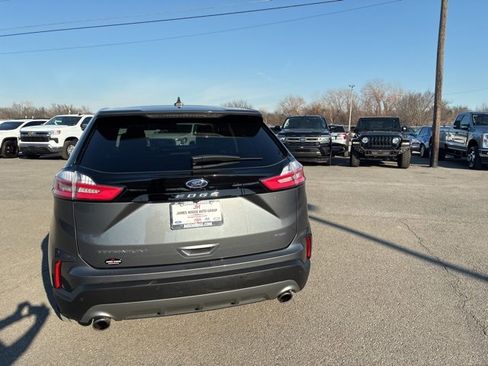 Used 2024 Ford Edge Titanium image 5