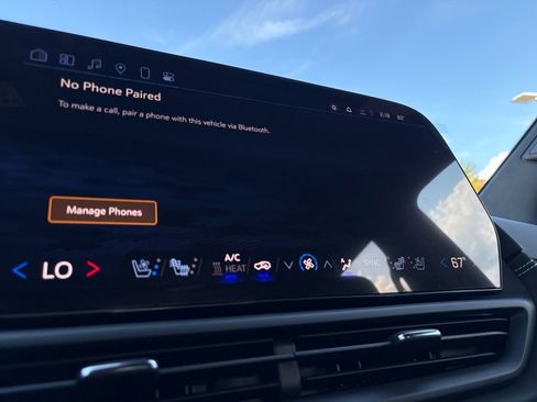 New 2025 Chevrolet Silverado EV LT image 21