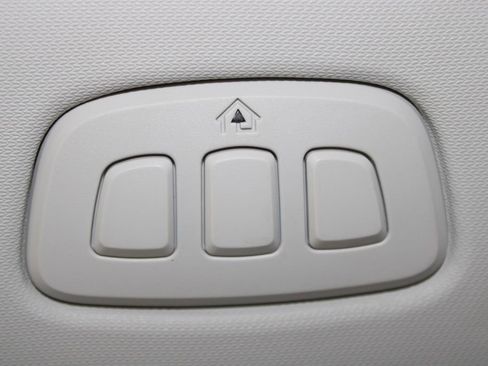 Used 2023 Ford Escape SE w/ PHEV Premium Package image 44