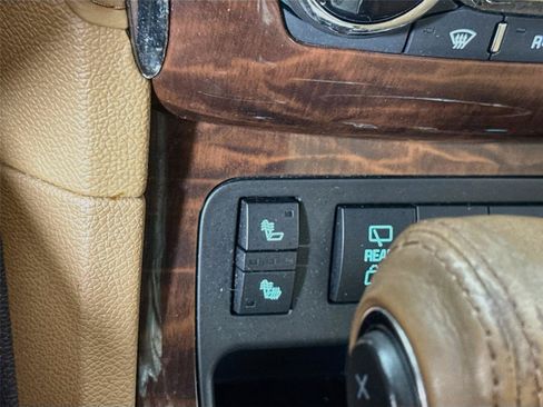 Used 2016 Buick Enclave Leather w/ Trailering Package AWD/4WD image 15