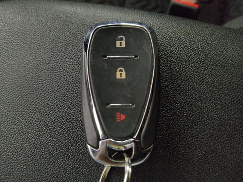 Used 2023 Chevrolet Equinox LT w/ LPO, Floor Liner Package image 32