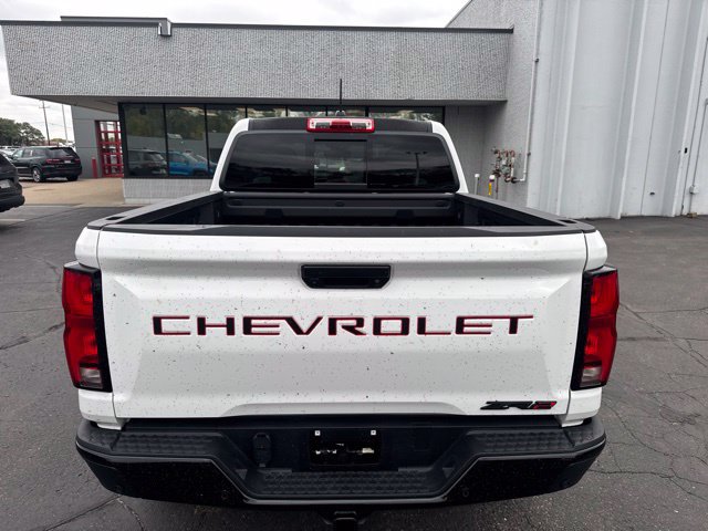 Used 2024 Chevrolet Colorado ZR2 w/ ZR2 Convenience Package III AWD/4WD image 8