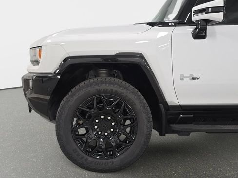 Used 2024 GMC Hummer EV 2X AWD/4WD image 8