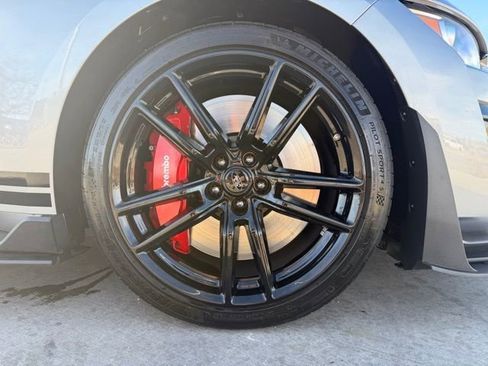 Used 2020 Ford Mustang Shelby GT500 w/ Technology Package image 30