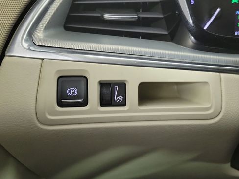 Used 2019 Cadillac XT5 Luxury image 31