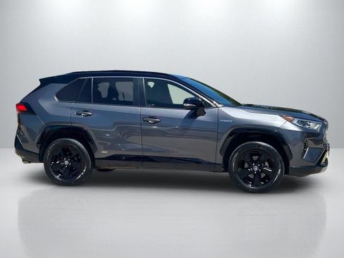 Used 2019 Toyota RAV4 XSE w/ XSE Weather Package AWD/4WD image 4