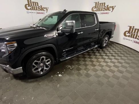 Used 2026 GMC Sierra 1500 SLT w/ SLT Premium Package AWD/4WD image 4