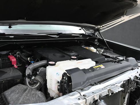 Used 2025 Toyota Tundra SR5 w/ SR5 Convenience Package RWD image 16