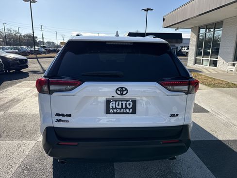 Used 2024 Toyota RAV4 XLE image 4