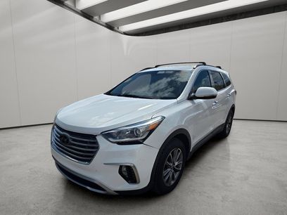 Used 2017 Hyundai Santa Fe SE w/ SE Premium Package 02