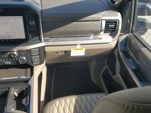 New 2026 Ford F450 Platinum w/ Platinum Plus Package image 14