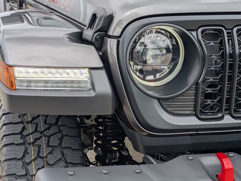 New 2026 Jeep Gladiator Rubicon AWD/4WD image 9