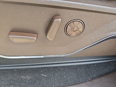 Used 2025 Ford F450 King Ranch w/ FX4 Off-Road Package image 10