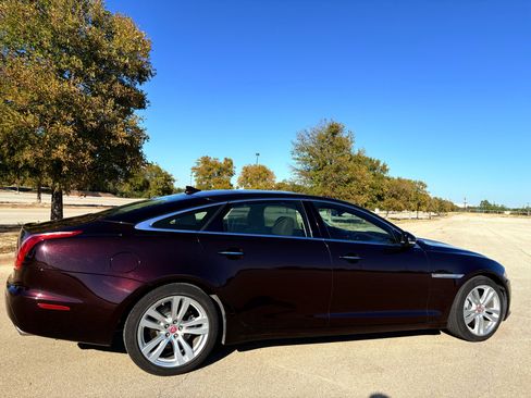 Used 2014 Jaguar XJ L Portfolio image 52