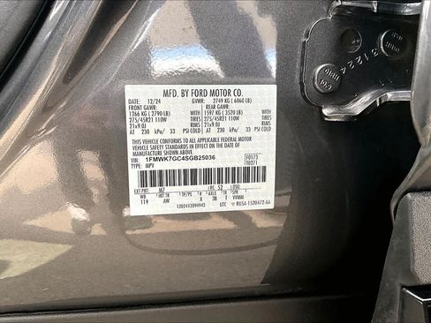 Used 2025 Ford Explorer ST w/ Sun And Sound Package RWD image 34