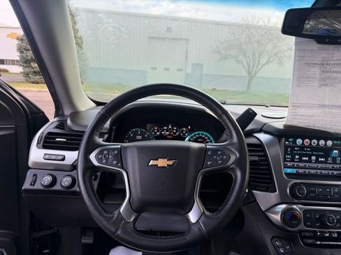 Used 2018 Chevrolet Suburban Premier image 23