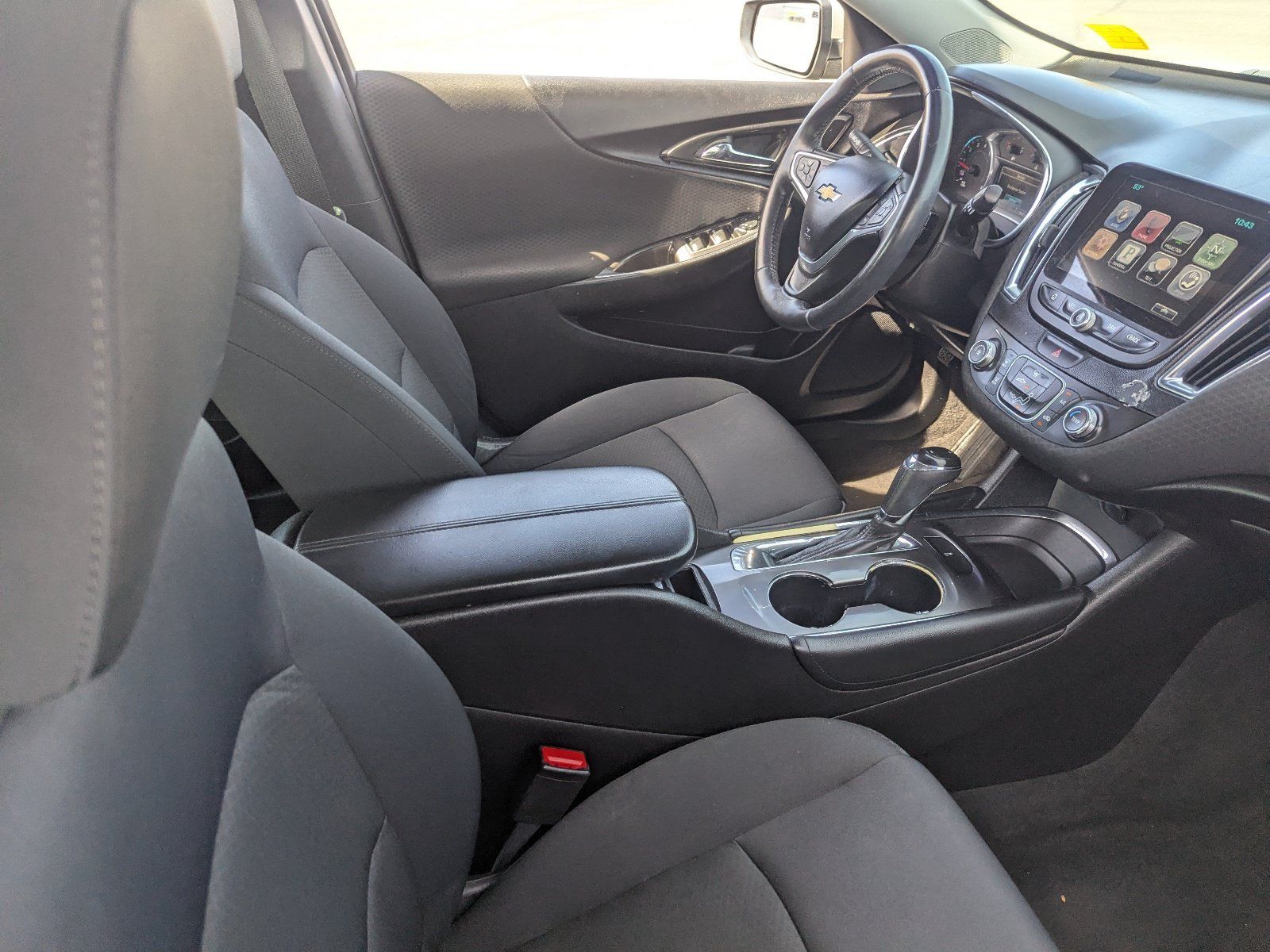 Used 2016 Chevrolet Malibu LT FWD image 12