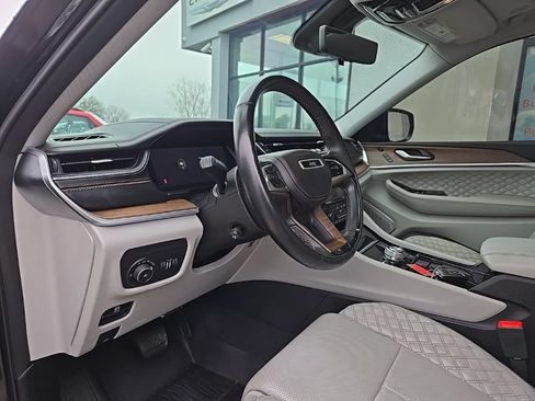 Used 2021 Jeep Grand Cherokee L Summit w/ Advanced Protech Group IV AWD/4WD image 42