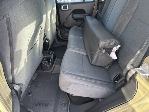 New 2026 Jeep Gladiator Sport image 22